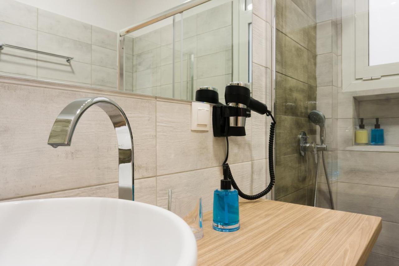Comfort Zone Apartment In The Heart Of Athen Eksteriør bilde